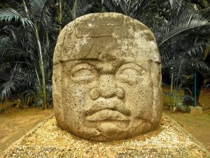 Cabeza olmeca